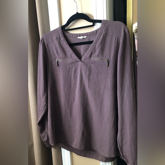 Maurices Tops - ✨GUC Maurices Long Sleeve Blouse - Taupe/Brown - Large